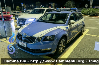 Skoda Octavia V serie
Polizia di Stato
Polizia Stradale in servizio sulla rete autostradale SALT
POLIZIA M2963
Parole chiave: Skoda Octavia_Vserie POLIZIAM2963