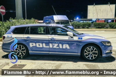 Volkswagen Passat Variant VIII serie
Polizia di Stato
Polizia Stradale in servizio sulla rete autostradale SALT
POLIZIA M0646
Parole chiave: Volkswagen Passat_Variant_VIIIserie POLIZIAM0646