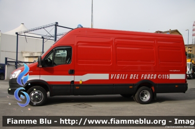 Iveco Daily V serie
Vigili del Fuoco
Comando Provinciale di Roma
Carro Aria Allestimento Innova-Bollanti
Acquistato con il contributo
di A.T.A.C. S.p.A. per gli interventi
all'interno delle Gallerie
della Metropolitana di Roma

Si ringrazia Innova-Bollanti e Iveco Romana Diesel per la collaborazione
Parole chiave: Iveco Daily_Vserie