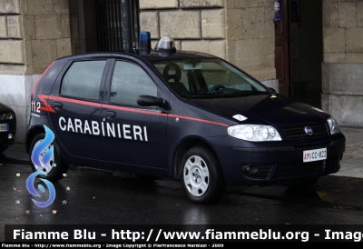 Fiat Punto III serie
Carabinieri
Polizia Militare presso la 46° Brigata Aerea
AM CC 822
Parole chiave: Fiat Punto_IIIserie AMCC822