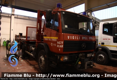 Mercedes-Benz 1124
Vigili del Fuoco
Comando Provinciale di Napoli
Mezzo in trasformazione presso la ditta TCM che ringraziamo per la disponibilità
VF 20090
Parole chiave: Mercedes-Benz 1124_4x4 VF20090