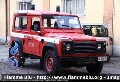 Land Rover Defender 90
Vigili del Fuoco
Distaccamento Cittadino "Carlo Fava" Bologna
VF 19531
Parole chiave: Land-Rover Defender_90 VF19531