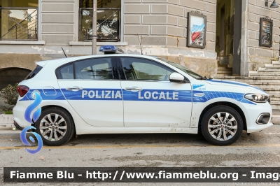 Fiat Nuova Tipo
Polizia Municipale Vasto (CH)
Allestita Ciabilli
POLIZIA LOCALE YA 329 AL
Parole chiave: Fiat Nuova_Tipo POLIZIALOCALEYA329AL