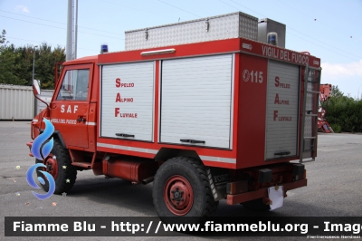 Iveco VM90
Vigili del Fuoco
Comando Provinciale di Grosseto
Nucleo Speleo Alpino Fluviale
allestimento Baggio & De Sordi
Parole chiave: Iveco VM90