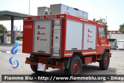 Iveco VM90
Vigili del Fuoco
Comando Provinciale di Grosseto
Nucleo Speleo Alpino Fluviale
allestimento Baggio & De Sordi
Parole chiave: Iveco VM90