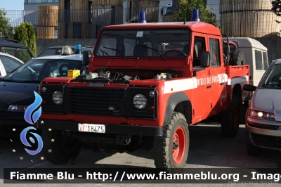 Land Rover Defender 130 
Vigili del Fuoco
Comando Provinciale di Pescara
Distaccamento Volontario di Montesilvano
fotografato in riparazione presso l'officina Iveco Luigi Ferrari
VF 18475
Parole chiave: Land-Rover Defender_130 VF18475