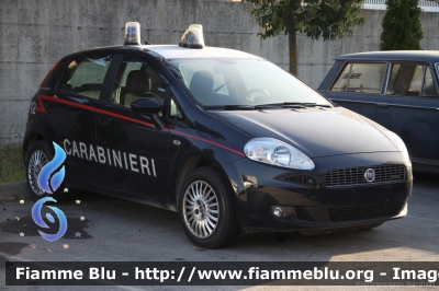 Fiat Grande Punto
Carabinieri
Fotografata presso l'officina Iveco Luigi Ferrari
Parole chiave: Fiat Grande_Punto