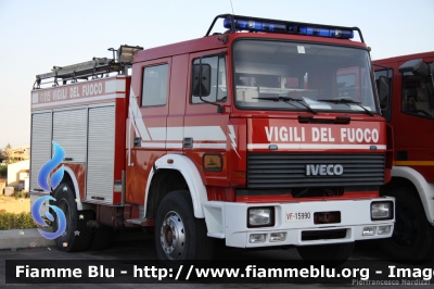 Iveco 190-26
Vigili del Fuoco
Comando Provinciale di Rieti
AutoPompaSerbatoio allestimento Baribbi
fotografata presso l'officina Iveco Luigi Ferrari
VF 15990
Parole chiave: Iveco 190-26 VF15990