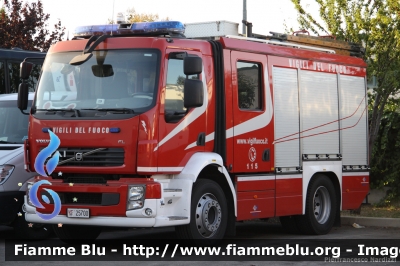 Volvo FL 280 III serie
Vigili del Fuoco
Comando Provinciale di Livorno
AutoPompaSerbatoio allestimento Bai
fotografata presso l'officina Iveco Luigi Ferrari
VF 25700 
Parole chiave: Volvo FL_280_IIIserie VF25700