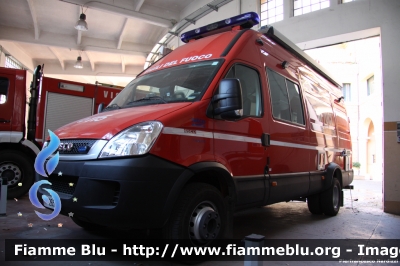 Iveco Daily IV serie restyle 
Vigili del Fuoco
Comando Provinciale di Roma
Distaccamento Cittadino di Ostiense
AutoFurgone/Unità di Crisi Locale
Allestimento Iveco-Magirus
VF 26549
Parole chiave: Iveco Daily_IVserie_restyle VF26549