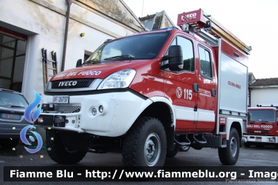 Iveco Daily 55S17 4x4 IV serie restyle
Vigili del Fuoco 
Comando Provinciale di Pisa
Colonna Mobile Regionale
Polisoccorso allestimento Iveco-Magirus
VF 26757
Parole chiave: Iveco Daily_55S17_4x4_IVserie_restyle VF26757