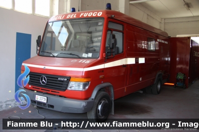 Mercedes-Benz Vario 612D
Vigili del Fuoco
Comando Provinciale di L'Aquila
Nucleo NBCR
VF 20738 
Parole chiave: Mercedes-Benz Vario_612D VF20738