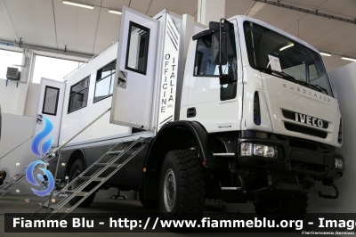 Iveco EuroCargo 150E24 III serie
Autobus 4x4 realizzato 
per un cliente estero
Veicolo promozionale di Officine Italia
In esposizione al Reas 2013
Parole chiave: Iveco EuroCargo_150E24_IIIserie Reas_2013