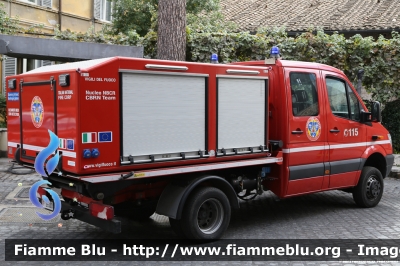 Mercedes-Benz Sprinter 4x4 III serie
Vigili del Fuoco
Comando Provinciale di Roma
Nucleo NBCR
Allestimento Baggio & De Sordi
Esemplare unico
VF 26340
Parole chiave: Mercedes-Benz Sprinter_4x4_IIIserie VF26340