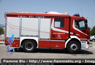 Volvo FL 280 III serie
Vigili del Fuoco
Comando provinciale de L'Aquila
AutoPompaSerbatoio allestimento Bai
fotografata presso l'officina Iveco Luigi Ferrari
VF 25569
Parole chiave: Volvo FL280_IIIserie VF25569