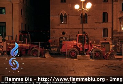 Fiat Hitachi FR130.2
Vigili del Fuoco
Pala Gommata
Parole chiave: Fiat Hitachi FR130.2 Terremoto L&#039;Aquila Abruzzo