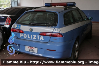 Alfa-Romeo 156 Sportwagon Q4 II serie
Polizia di Stato
Polizia Stradale
POLIZIA F4079
*Fotografata dismessa nel 2014 oggi è conservata presso il Museo dell'Autocentro della Polizia di Stato di Milano* 
Parole chiave: Alfa-Romeo 156_Sportwagon_Q4_IIserie POLIZIAF4079