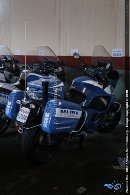 Moto-Guzzi Norge
Polizia di Stato
Polizia Stradale in servizio sulla Milano Serravalle Milano Tangenziali
Assegnata al Reparto di Intervento della Polizia Stradale (R.I.P.S.) di Milano
POLIZIA G2338
Parole chiave: Moto-Guzzi Norge POLIZIAG2338