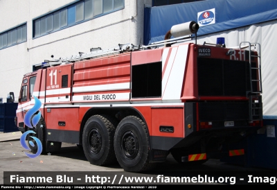 Iveco Magirus Tucano
Vigili del Fuoco
Comando Provinciale di Pescara
Fotografato presso l'officina Iveco Luigi Ferrari
VF 18030
Parole chiave: Iveco Magirus Tucano VF18030