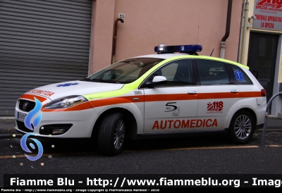 Fiat Nuova Croma II serie
118 Spezia Soccorso
ASL 5 Spezzino, postazione di La Spezia
Delta 1 - 5981
Allestita Mariani Fratelli
Parole chiave: Fiat Nuova_Croma_IIserie Automedica