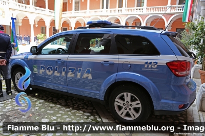 Fiat Freemont
Polizia di Stato
Polizia Stradale in servizio sull'Autocamionale della Cisa
POLIZIA H8197
Parole chiave: Fiat Freemont POLIZIAH8197