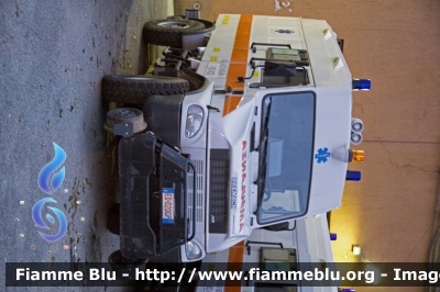 Bremach Job 50x4
GECAV
Gestione Emergenza Cantieri Alta Velocità
Ambulanza bimodale strada-rotaia
Allestimento Bollanti
Parole chiave: Bremach Job_50x4 Ambulanza