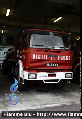 Iveco 330-26
Vigili del Fuoco
Comando Provinciale di La Spezia
Autocarro con allestimento scarrabile
VF 17298 
Parole chiave: Iveco 330-26 VF17298