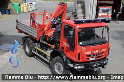 Iveco EuroCargo 150E28 4x4 III serie
Vigili del Fuoco
Comando Provinciale di La Spezia
Colonna Mobile Regionale
Autocarro esemplare unico
con allestimento scarrabile a Gancio
VF 26317
Parole chiave: Iveco EuroCargo-150E28_4x4_IIIserie VF26317