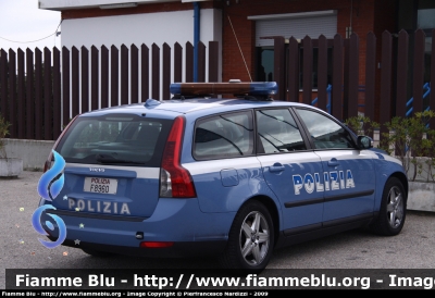 Volvo V50 II serie
Polizia di Stato
Polizia Stradale in servizio sulla rete di Autostrade per l'Italia
POLIZIA F8960
Parole chiave: Volvo V50_IIserie PoliziaF8960