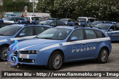 Alfa Romeo 159 Sportwagon Q4
Polizia di Stato
Polizia Stradale
POLIZIA H0700
Parole chiave: Alfa-Romeo 159_Sportwagon_Q4 POLIZIAH0700