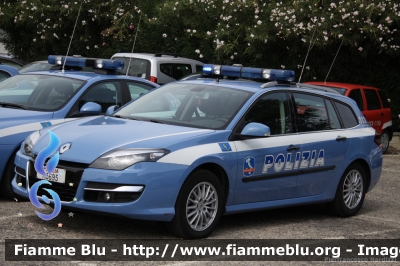 Renault Laguna Sportour III serie restyle
Polizia di Stato
Polizia Stradale in servizio sulla rete autostradale di Autostrade per l'Italia
POLIZIA H5695
Parole chiave: Renault Laguna_Sportour_IIIserie_restyle POLIZIAH5695