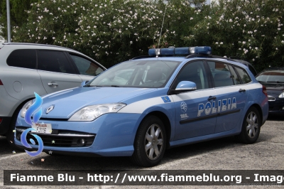 Renault Laguna Sportour III serie 
Polizia di Stato 
Polizia Stradale in servizio sulla A24 "Strada dei Parchi"
POLIZIA F3116
Parole chiave: Renault Laguna_Sportour_IIIserie PoliziaF3116