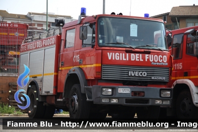 Iveco TurboTech 190-26
Vigili del Fuoco
Comando Provinciale di Roma
AutoPompaSerbatoio allestimento Baribbi
VF 17775
Parole chiave: Iveco TurboTech_190-26 VF17775