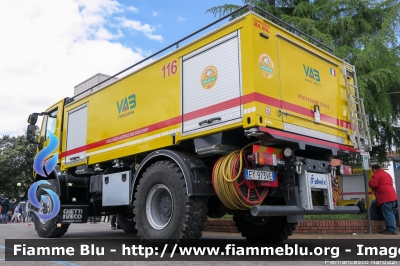 Iveco EuroCargo 140E30 4x4 III serie
VAB Toscana
Sezione di Vinci (FI)
Allestito Fulmix - carrozzeria BaMa
Codice Automezzo: 116
Parole chiave: Iveco EuroCargo_140E30_4x4_IIIserie 