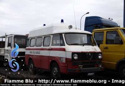 Alfa Romeo F12
Vigili del Fuoco
Fotografato presso l'officina Iveco Luigi Ferrari
VF 12106
Parole chiave: Alfa-Romeo F12 VF12106