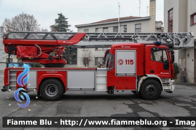 Iveco EuroCargo 180E32 III serie
Vigili del Fuoco
Comando Provinciale di Milano
Distaccamento Permanente di Sesto San Giovanni (MI)
AutoScala M39L da 39 metri allestimento Magirus
VF 27319
Parole chiave: Iveco EuroCargo_180E32_IIIserie VF27319