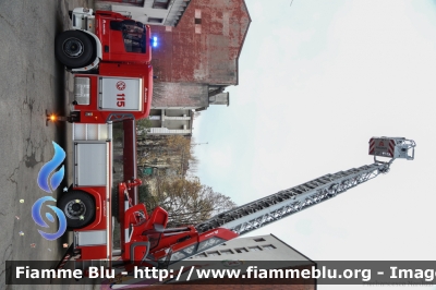 Iveco EuroCargo 180E32 III serie
Vigili del Fuoco
Comando Provinciale di Milano
Distaccamento Permanente di Sesto San Giovanni (MI)
AutoScala M39L da 39 metri allestimento Magirus
VF 27319
Parole chiave: Iveco EuroCargo_180E32_IIIserie VF27319