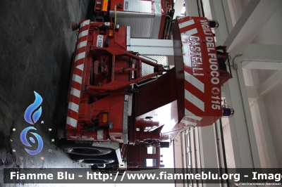 Astra BM25
Vigili del Fuoco
Comando Provinciale di Perugia
AutoGru da 40 ton allestimento Castelli
VF 13806
Parole chiave: Astra BM25 VF13806