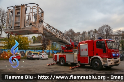 Iveco EuroCargo 180E32 III serie
Vigili del Fuoco
Comando Provinciale di Milano
Distaccamento Permanente di Sesto San Giovanni (MI)
AutoScala M39L da 39 metri allestimento Magirus
VF 27319
Parole chiave: Iveco EuroCargo_180E32_IIIserie VF27319