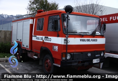 Iveco OM 79-13
Vigili del Fuoco
AutoPompaSerbatoio
fotografata presso l'officina Iveco Luigi Ferrari
VF 13539
Parole chiave: Iveco OM 79-13 VF13539