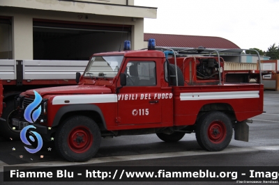 Land Rover Defender 110
Vigili del Fuoco
Comando Provinciale di Perugia
VF 22924
Parole chiave: Land-Rover Defender_110 VF22924