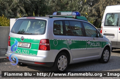 Volkswagen Touran II serie
Bundesrepublik Deutschland - Germania
Landespolizei
-Freie Stadt Berlin-
Polizia territoriale
-Città di Berlino-

vecchia livrea
Parole chiave: Volkswagen Touran_IIserie