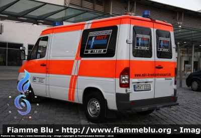 Mercedes-Benz Sprinter II serie
Bundesrepublik Deutschland - Germania
Münchner Krankentransport
Parole chiave: Mercedes-Benz Sprinter_IIserie Ambulanza