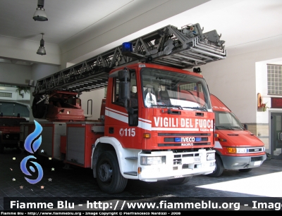 Iveco EuroFire 150E27 I serie
Vigili del Fuoco
Comando Provinciale di Roma
VF 19096
Parole chiave: Iveco Eurofire_150E27_Iserie VF19096