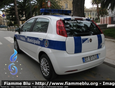 Fiat Grande Punto
Polizia Municipale Vasto (CH)
Parole chiave: Fiat Grande_Punto PM_Vasto