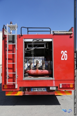 Iveco EuroCargo 170E27 I serie
Servizio Antincendio Raffineria Api di Falconara Marittima (AN)
AutoIdroSchiumaPolvere
Allestimento Iveco Magirus
Automezzo n° 26

Si ringrazia Api Raffineria di Ancona per la collaborazione
Parole chiave: Iveco EuroCargo_170E27_Iserie