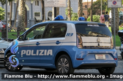 Volkswagen e-up!
Polizia di Stato
Lotto di 4 esemplari in dotazione alla Questura di Roma
Allestimento NCT
Decorazione Grafica Artlantis
POLIZIA E8315
Parole chiave: Volkswagen e-up! POLIZIAE8315