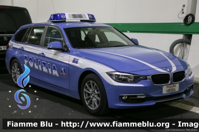 Bmw 320 F31 Touring
Polizia di Stato
Polizia Stradale in servizio sulla rete autostradale di Autostrade per l'Italia
Autovettura allestita Marazzi
Decorazione Grafica Artlantis
POLIZIA H8904
Parole chiave: Bmw 320_F31_Touring POLIZIAH8904