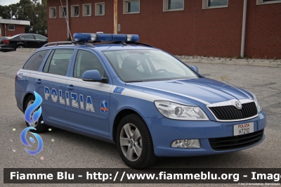 Skoda Octavia Wagon III serie 
Polizia di Stato
Polizia Stradale in servizio sulla rete autostradale di Autostrade per l'Italia (A14 Bologna - Taranto)
POLIZIA H7210
Parole chiave: Skoda Octavia_Wagon_IIIserie POLIZIAH7210