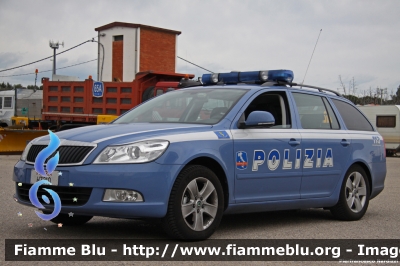 Skoda Octavia Wagon III serie 
Polizia di Stato
Polizia Stradale in servizio sulla rete autostradale di Autostrade per l'Italia (A14 Bologna - Taranto)
POLIZIA H7210
Parole chiave: Skoda Octavia_Wagon_IIIserie POLIZIAH7210